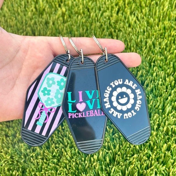 Handmade Pickleball Motel Keychain – Retro Sporty Vibes - Picture 10 of 10